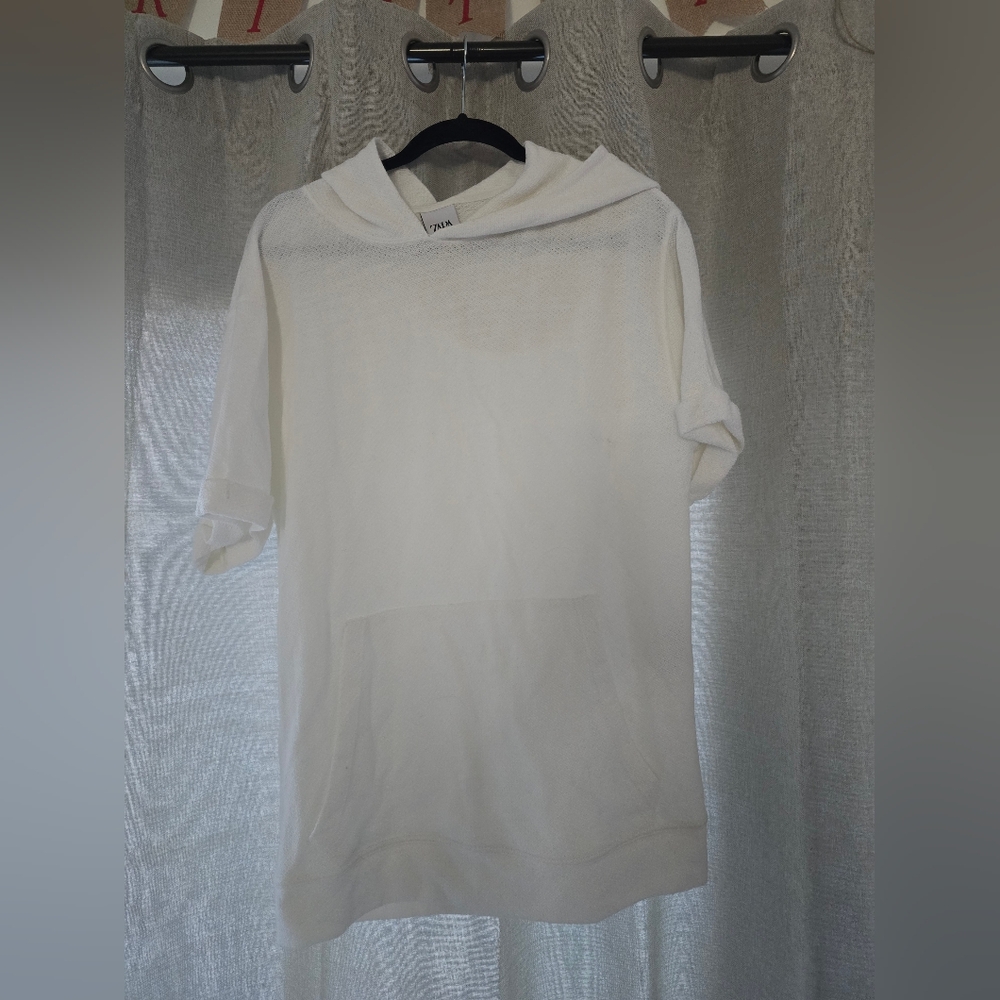Zara White Short Sleeve Hoodie